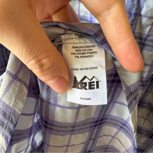 REI Shirt Womens Small Plaid Rivet Snap Front Lightweight Casual Hiking Nylon - Picture 5 of 6